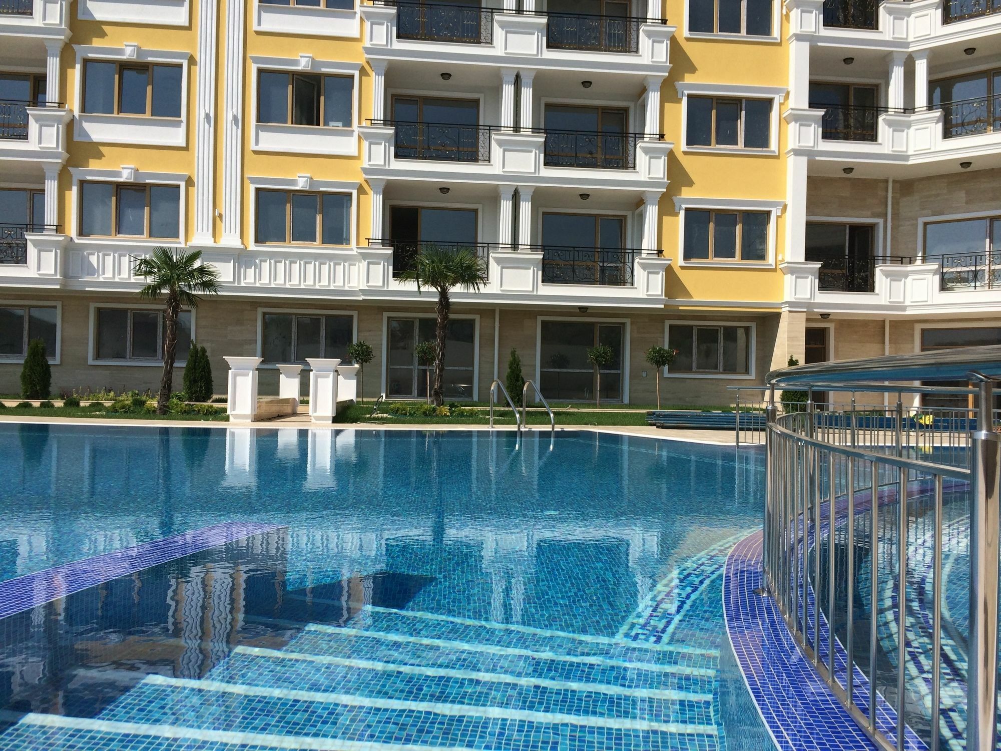 Florence Deluxe Apartments Sveti Vlas Exteriör bild